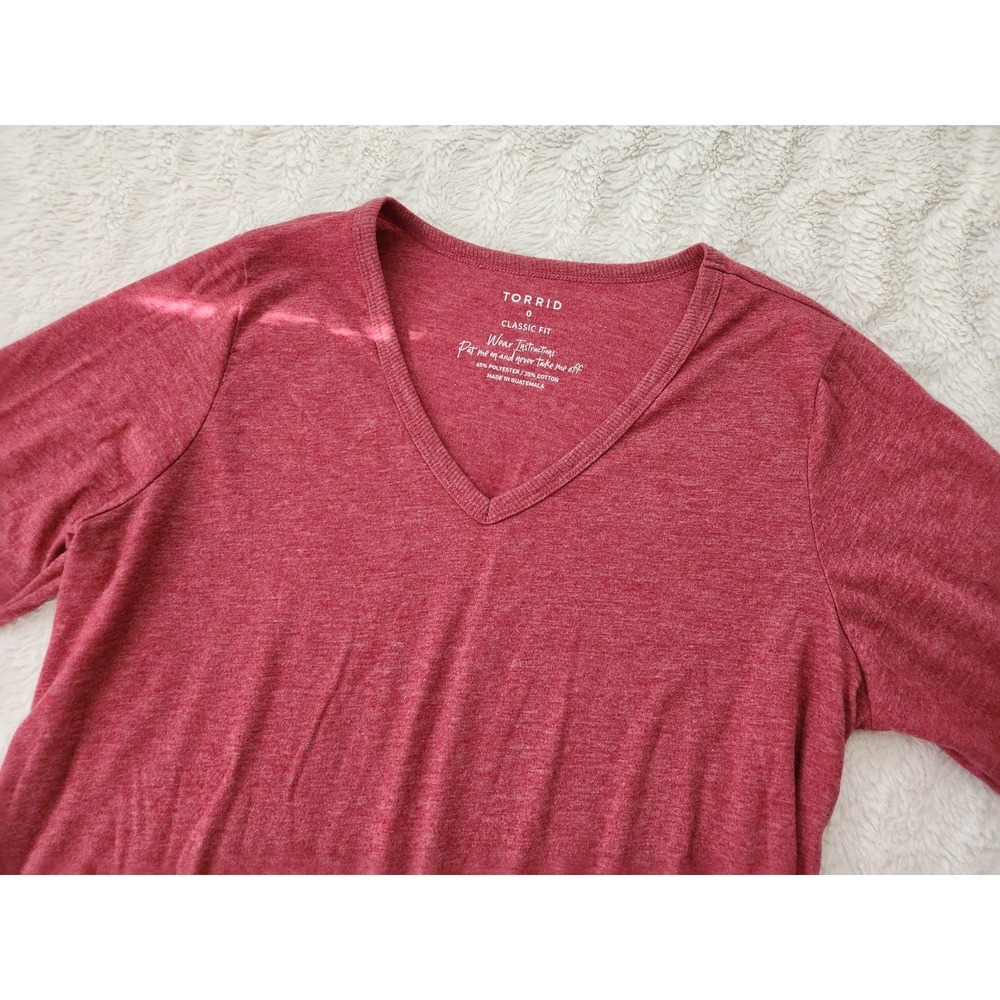 Torrid Red Heather V-Neck Long Sleeve Classic Fit T-Shirt Plus Size 0 / US 12
